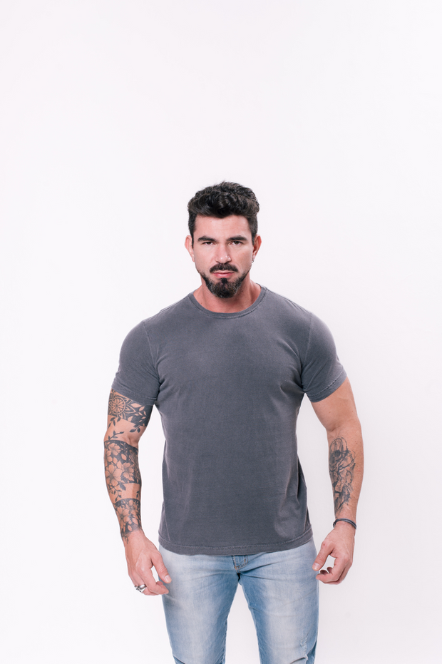 Camiseta Masculina Chumbo Queimado